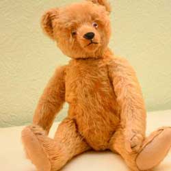 growling teddy bear 1960s